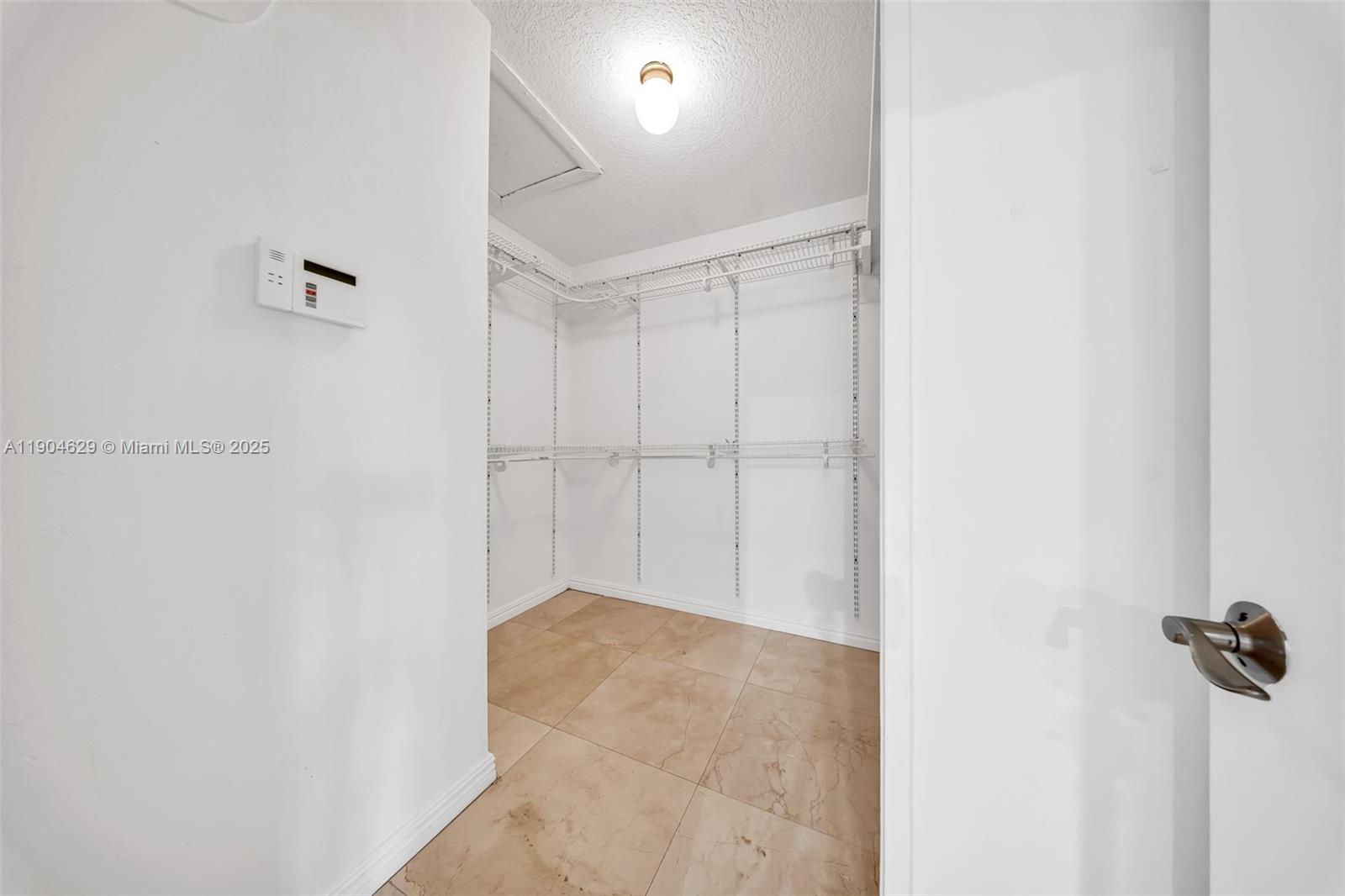 C GAB COUNTRY CLUB SEC 5 - Residential