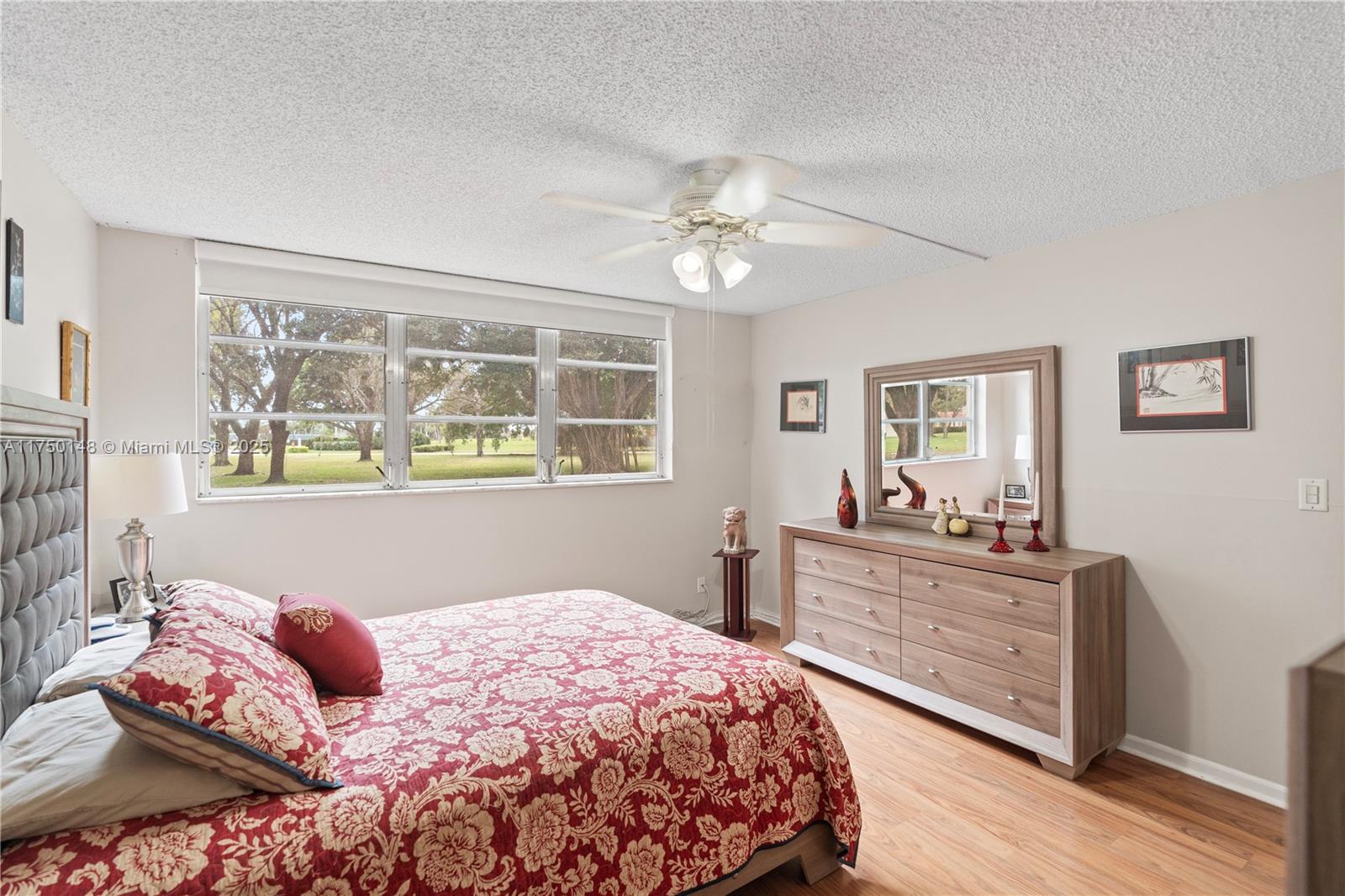 HOLLYBROOK GOLF AND - Residential