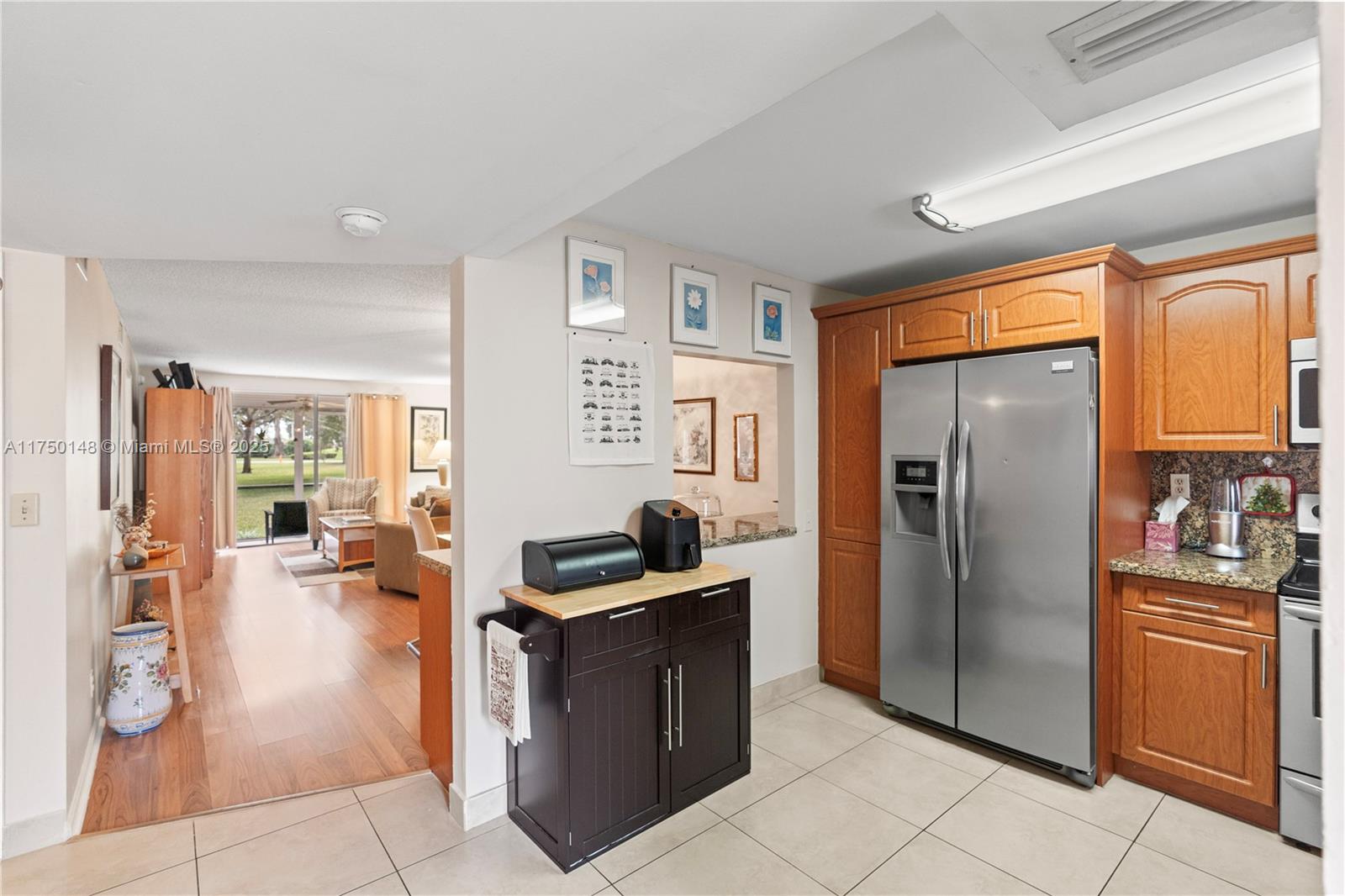 HOLLYBROOK GOLF AND - Residential