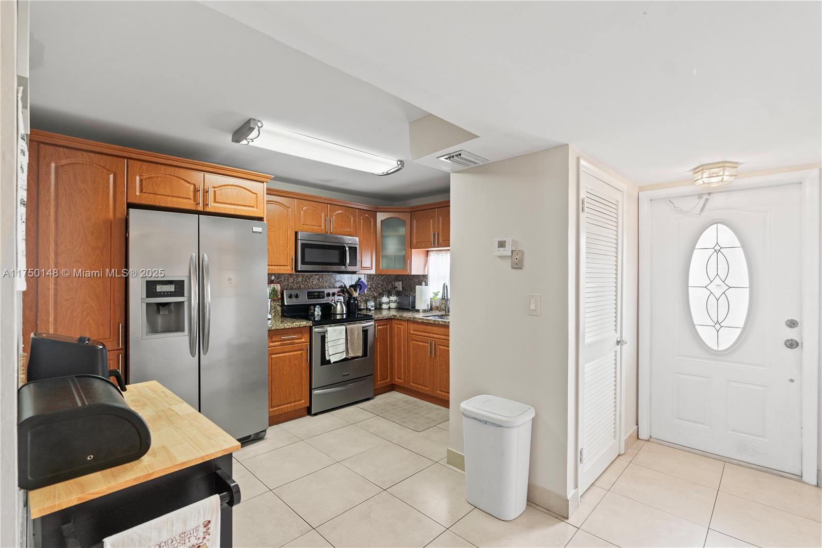 HOLLYBROOK GOLF AND - Residential