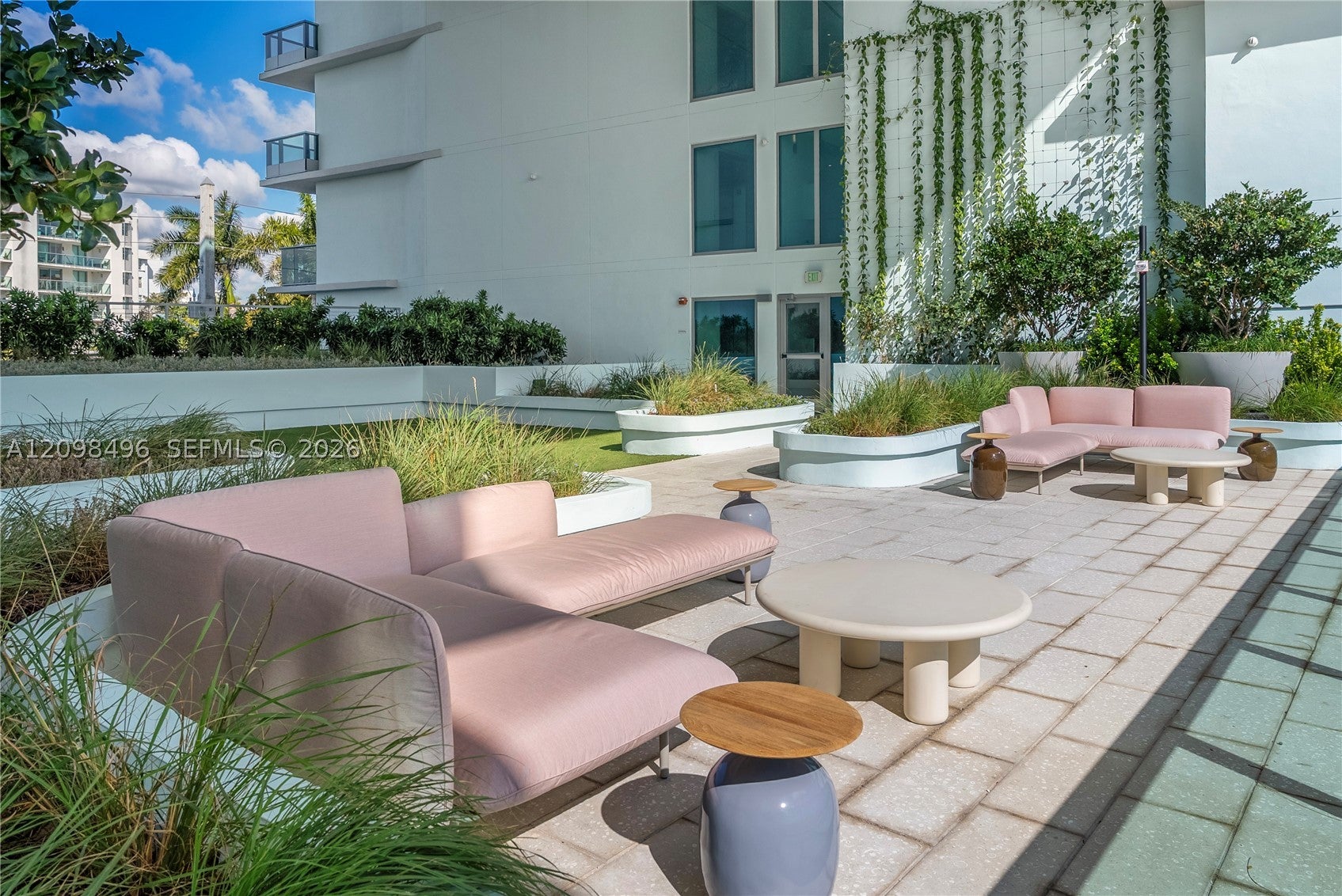 Properties 4 9221 E Bay Harbor Dr 311