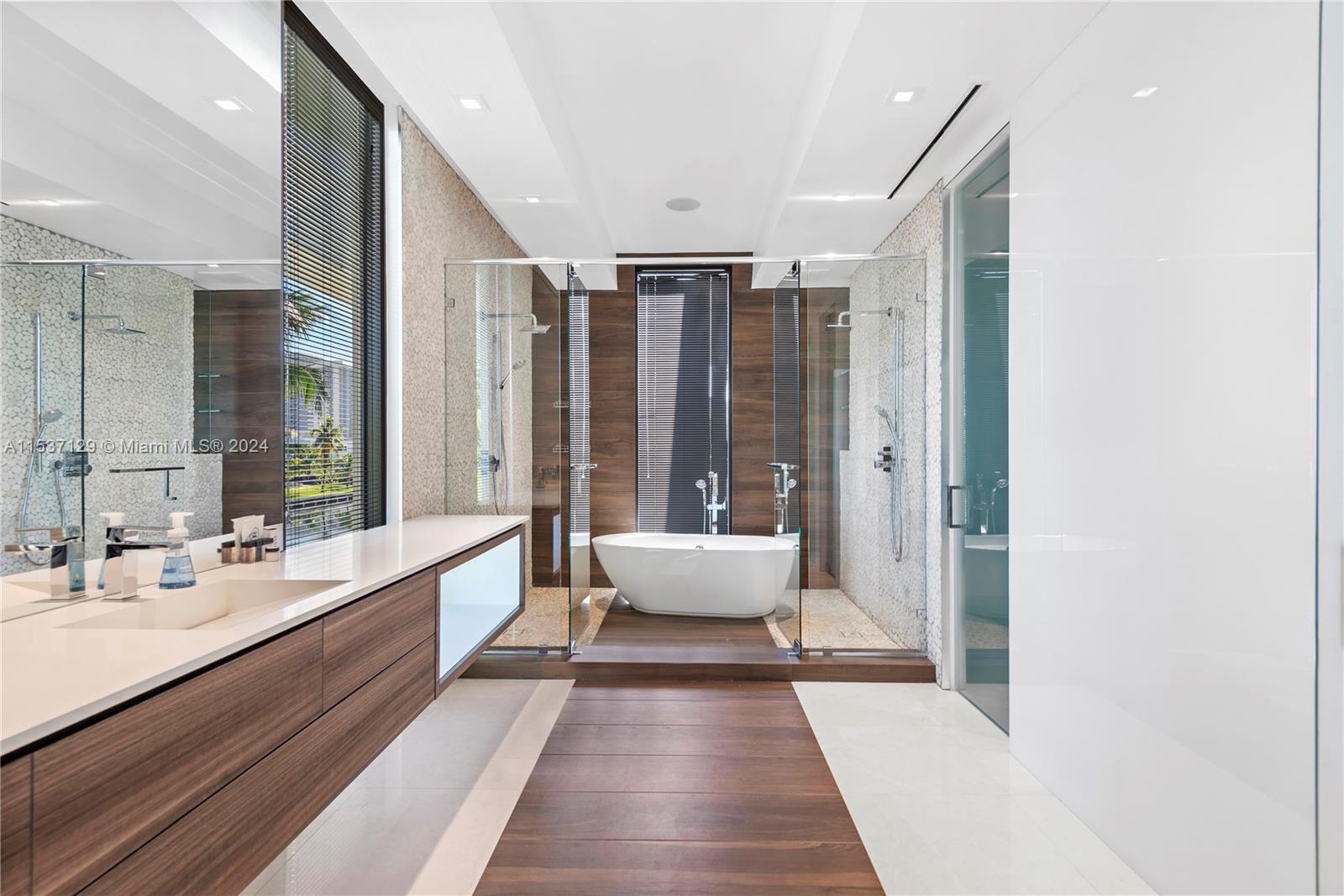 GOLDEN ISLES SEC - Residential