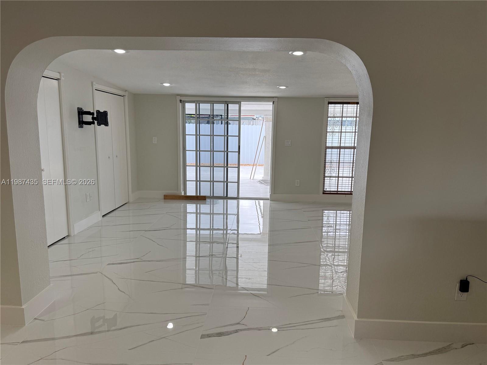 4TH ADDN TO PALM SPRINGS - Residential Lease