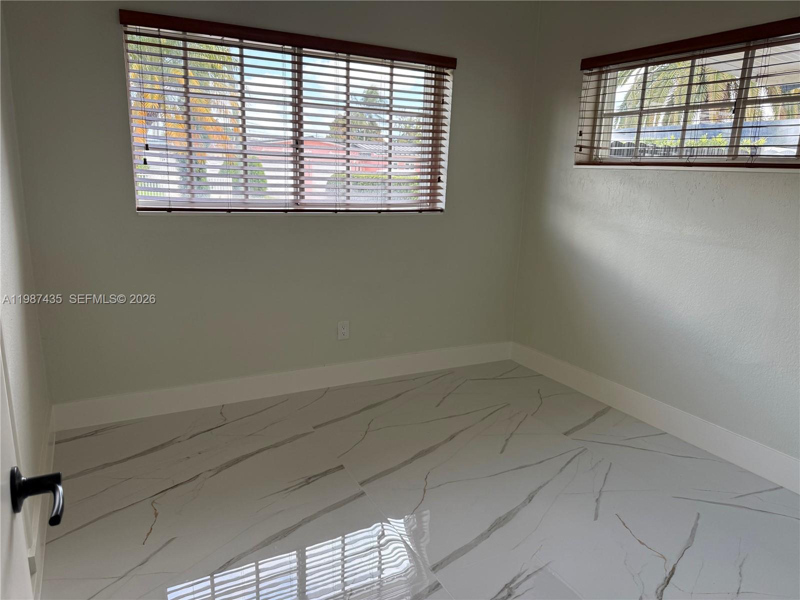 4TH ADDN TO PALM SPRINGS - Residential Lease