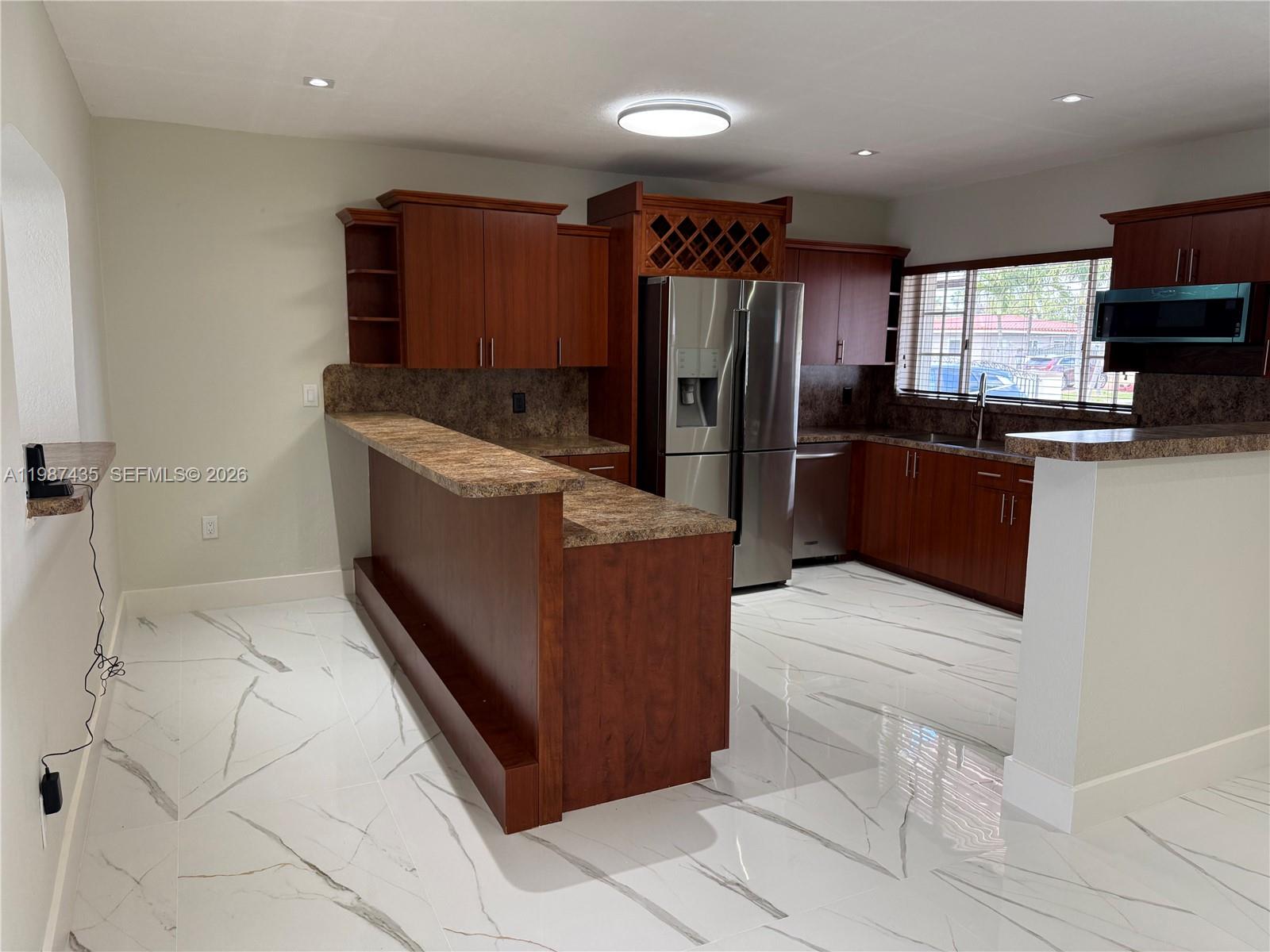 4TH ADDN TO PALM SPRINGS - Residential Lease