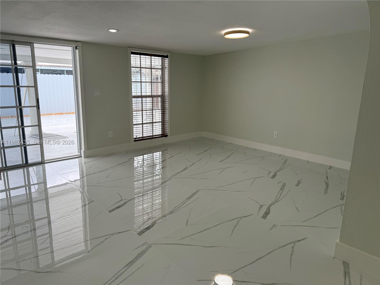 4TH ADDN TO PALM SPRINGS - Residential Lease