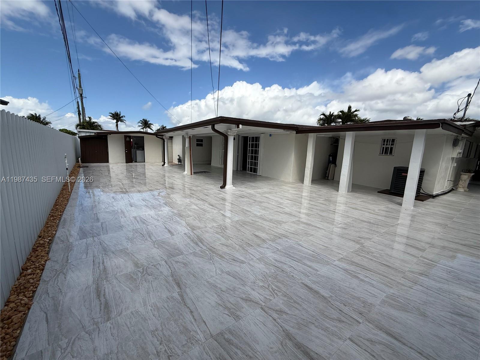 4TH ADDN TO PALM SPRINGS - Residential Lease