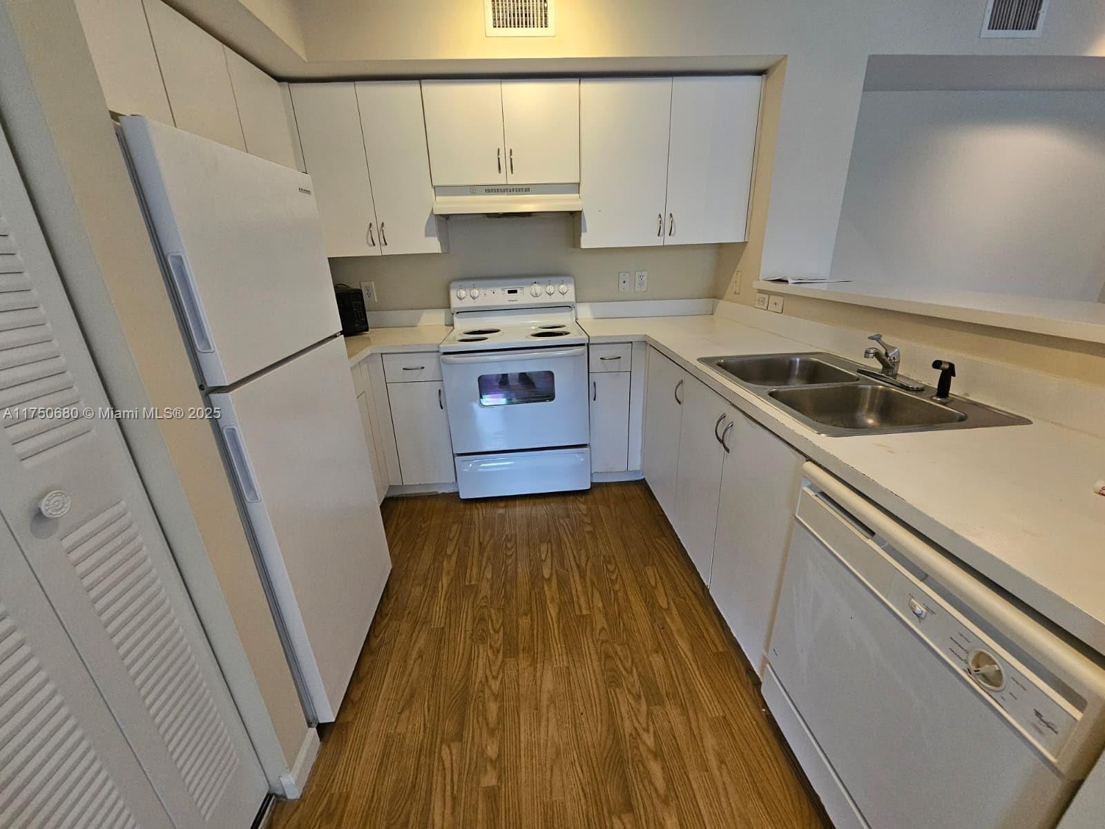 EL-AD ENCLAVE AT MIRAMAR C - Residential