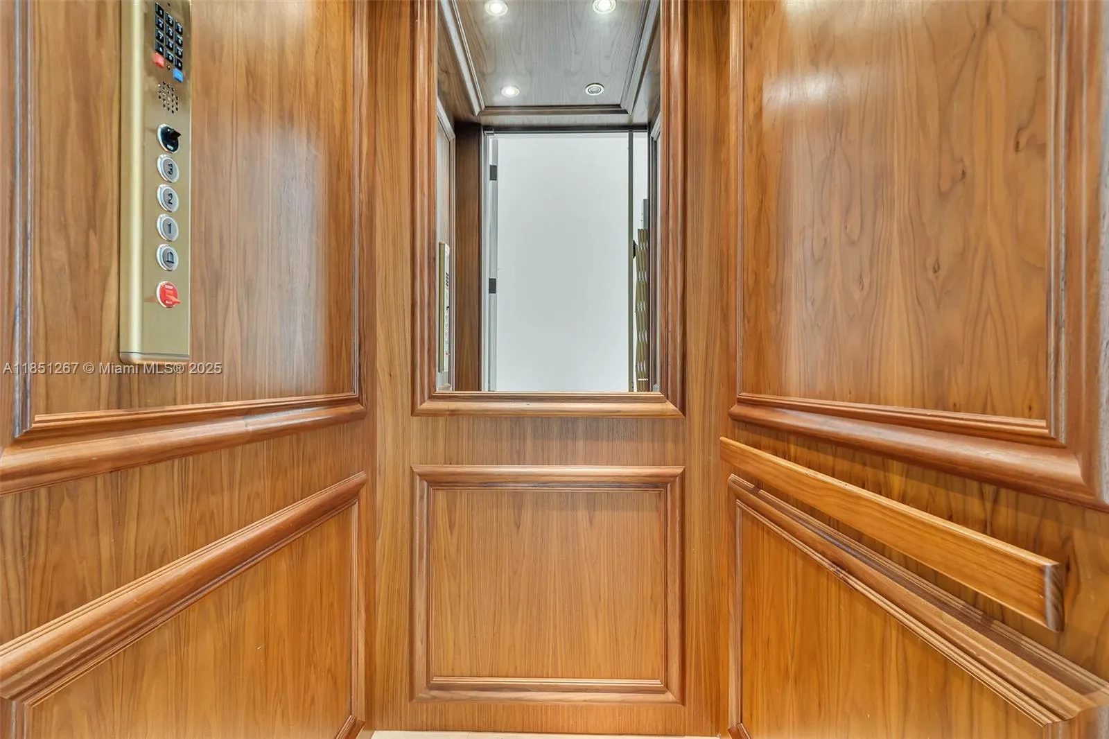 Miami, Florida 33133, United States, 6 Bedrooms Bedrooms, ,7 BathroomsBathrooms,Residential,Active,185157