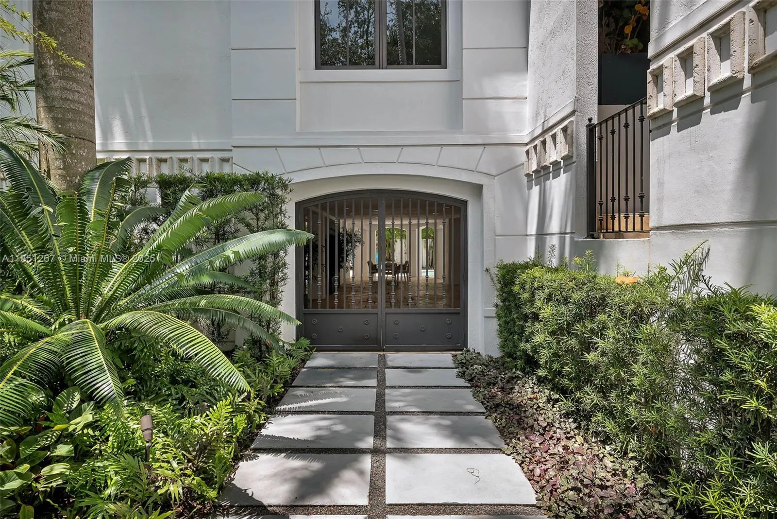 Miami, Florida 33133, United States, 6 Bedrooms Bedrooms, ,7 BathroomsBathrooms,Residential,Active,185157