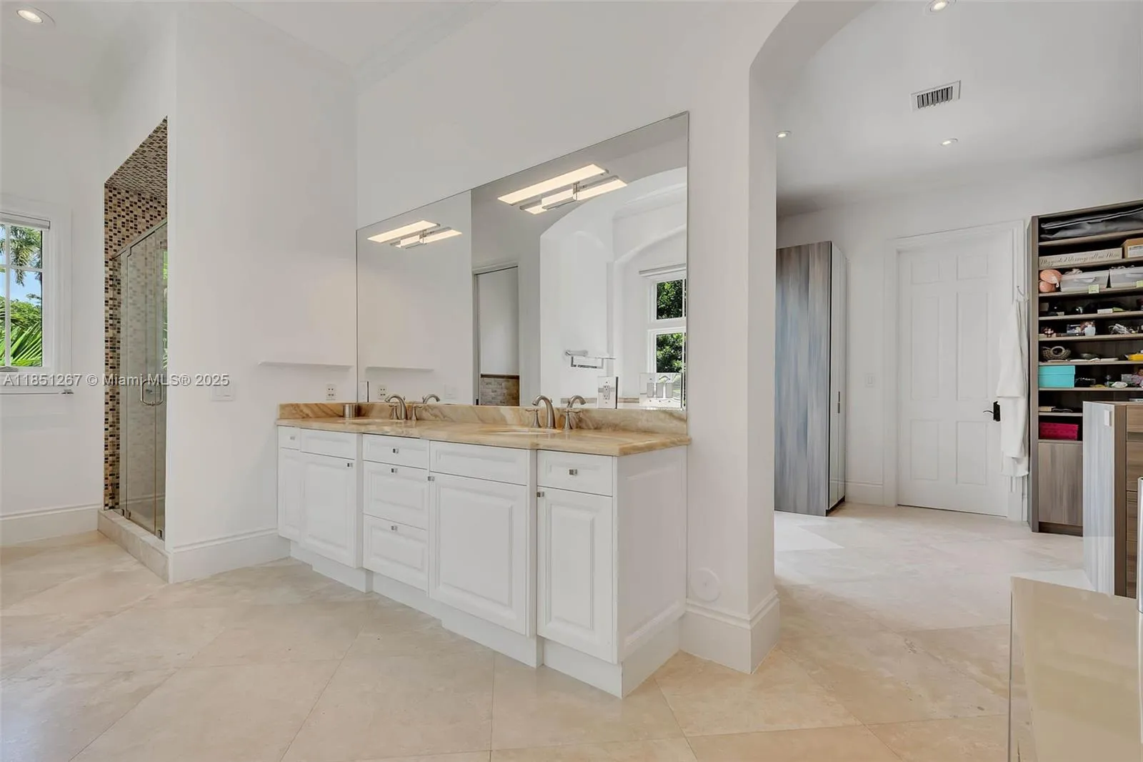 Miami, Florida 33133, United States, 6 Bedrooms Bedrooms, ,7 BathroomsBathrooms,Residential,Active,185157