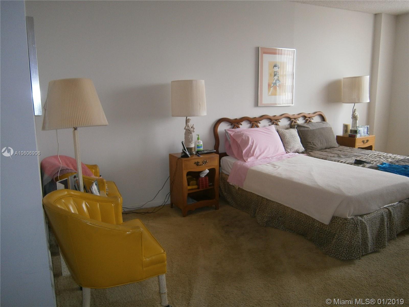 HILLCREST EAST #26 CONDO - Residential