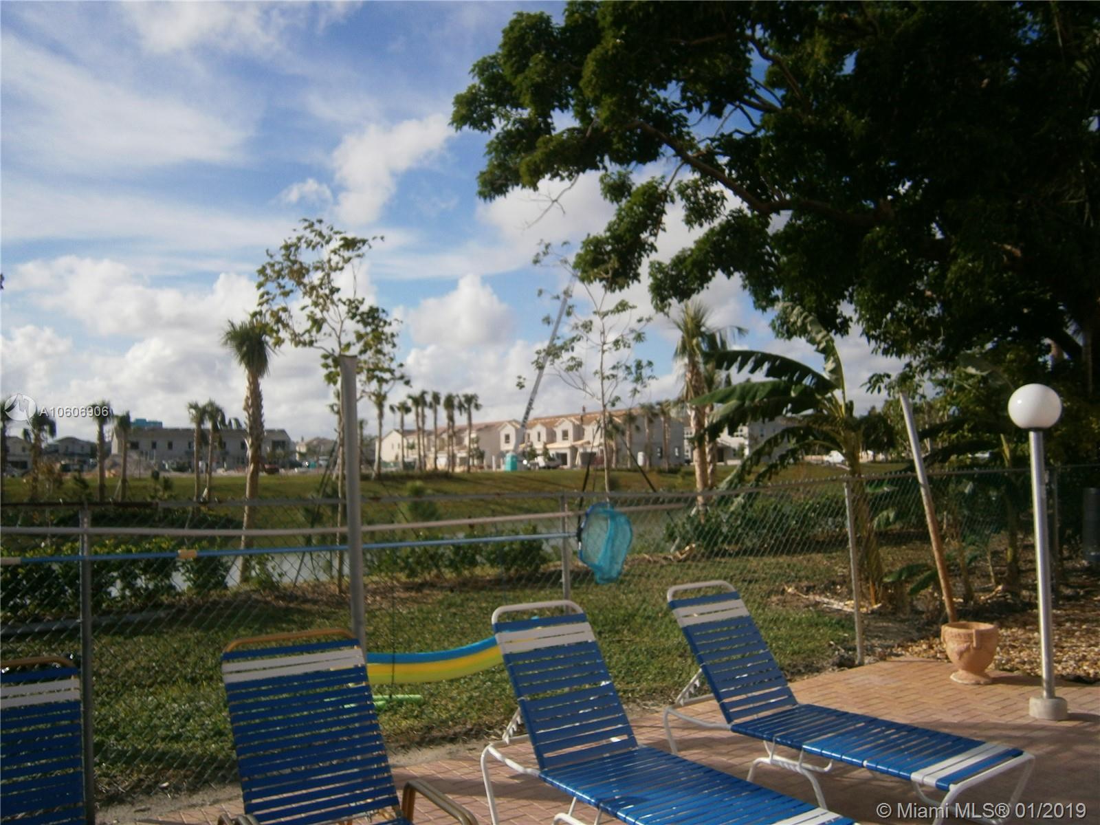 HILLCREST EAST #26 CONDO - Residential