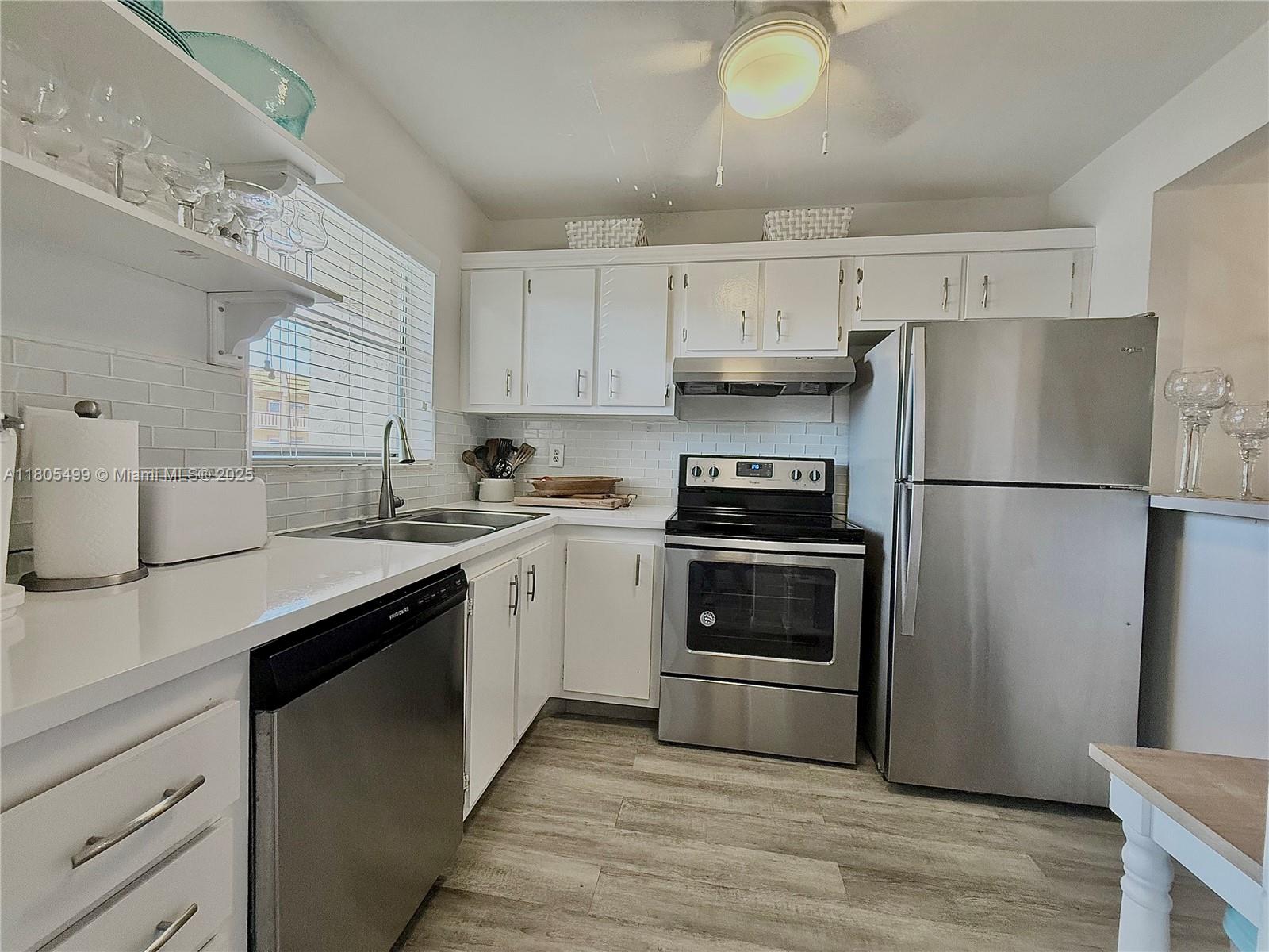 6770 Royal Palm Blvd 206L, Margate, FL, 33063/$128,500 1 6770 Royal Palm Blvd 206L