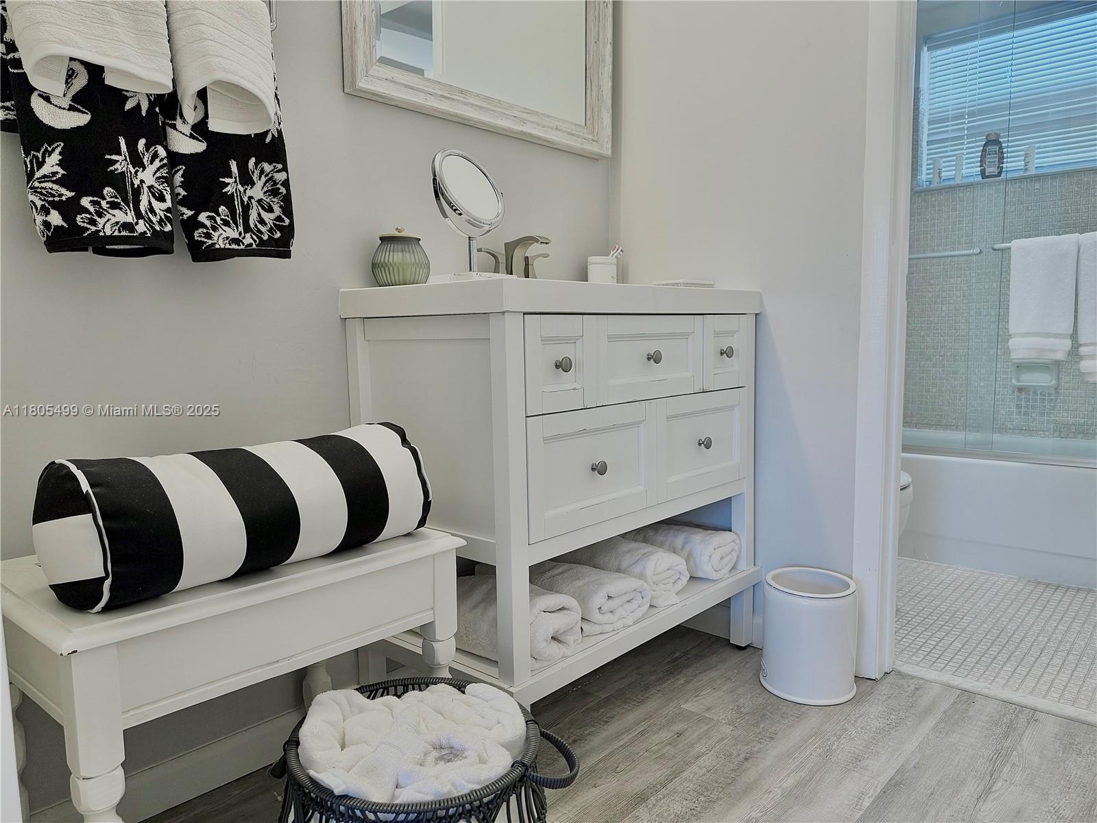 6770 Royal Palm Blvd 206L, Margate, FL, 33063/$128,500 3 6770 Royal Palm Blvd 206L
