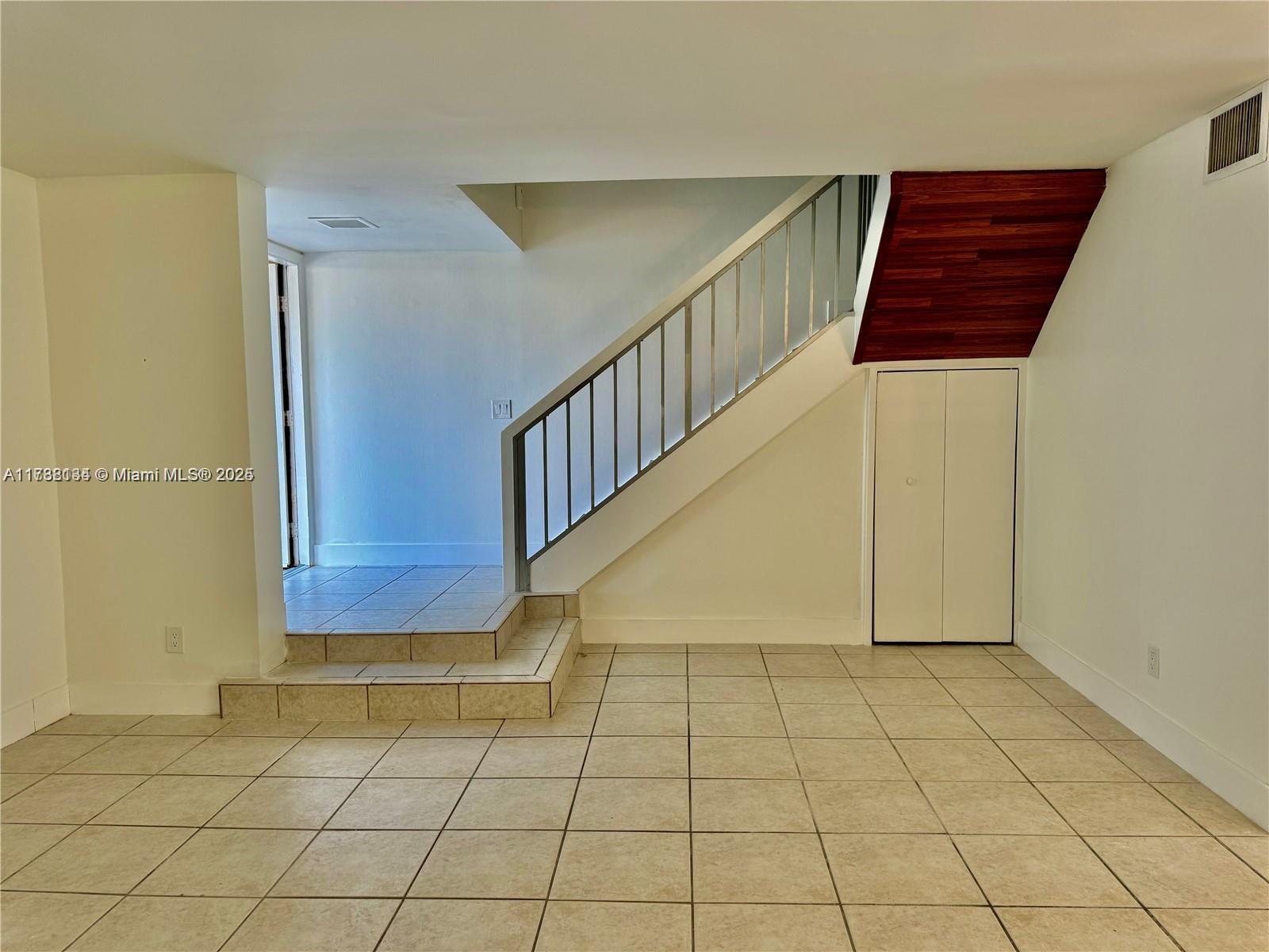 EVERGLADES SUGAR & LAND C - Residential