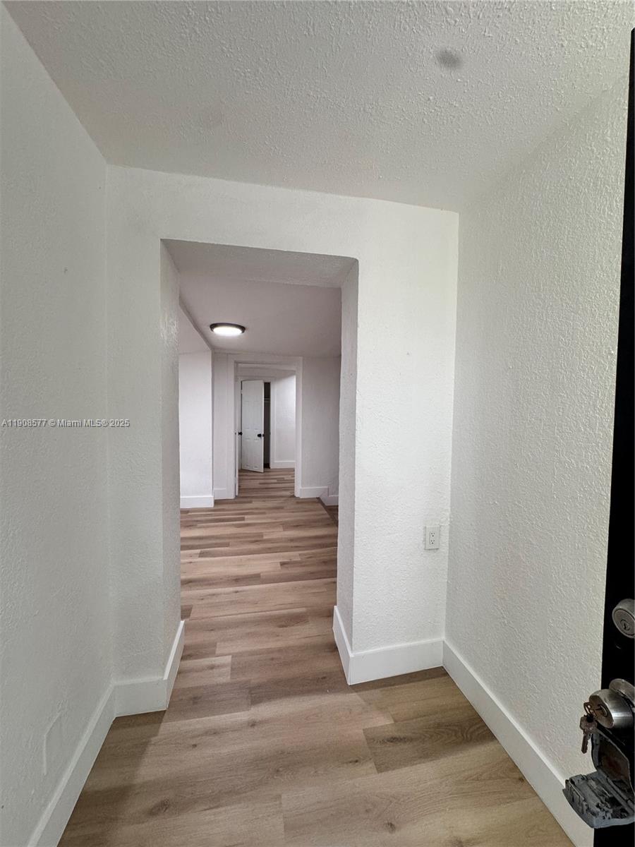 N MIAMI ESTATES - Residential Lease