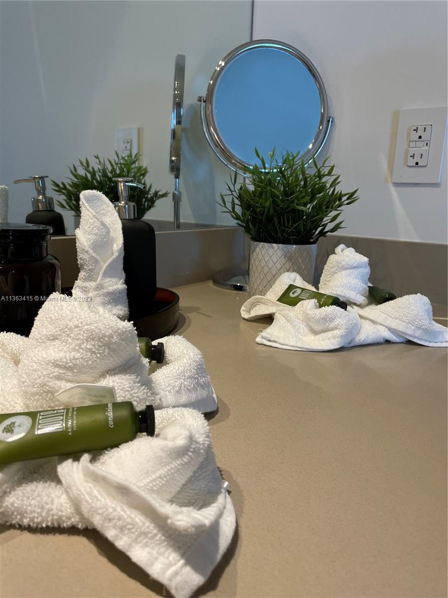 4111 SOUTH OCEAN DRIVE CO - Residential Lease