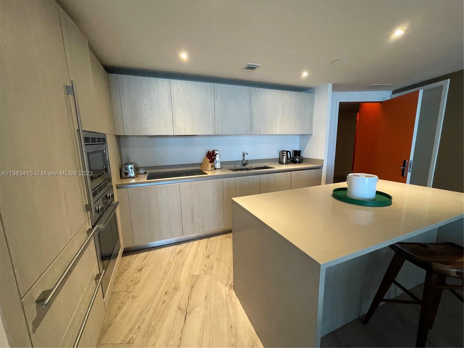 4111 SOUTH OCEAN DRIVE CO - Residential Lease