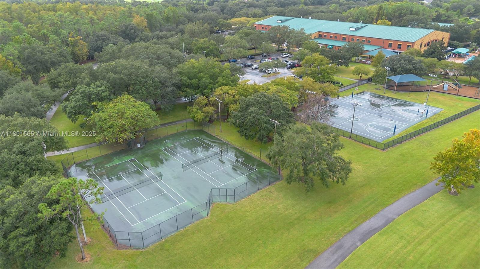 MORNINGSIDE AT LAKE NONA - Residential