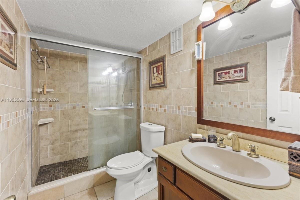 ORCHID TREE CONDO THREE - Residential