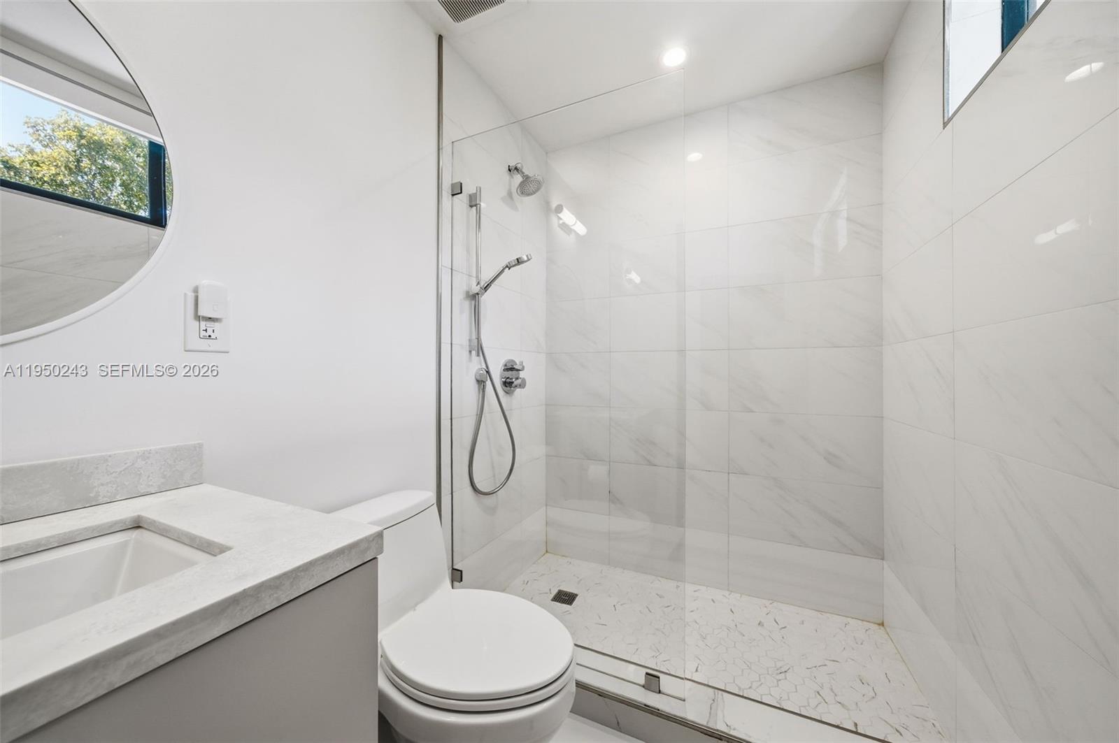 3061-3063 CONDO - Residential