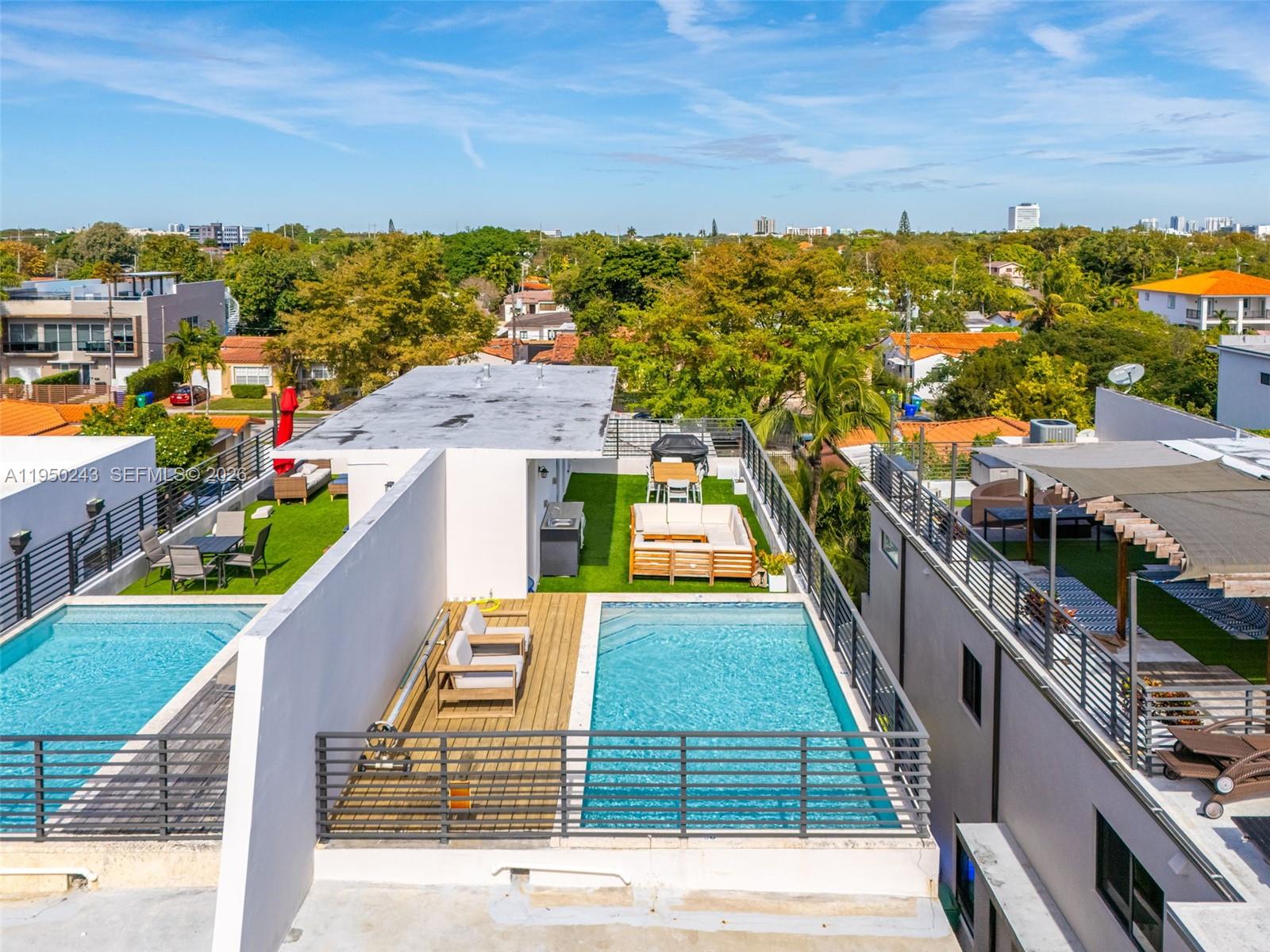 3061-3063 CONDO - Residential