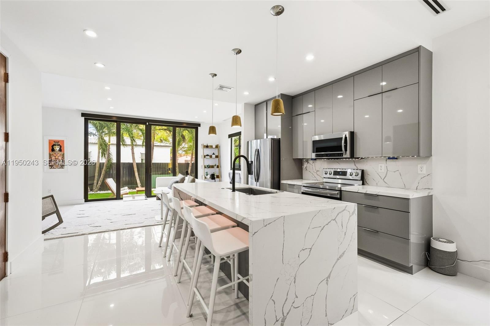 3061 SW 21st Ter 3061