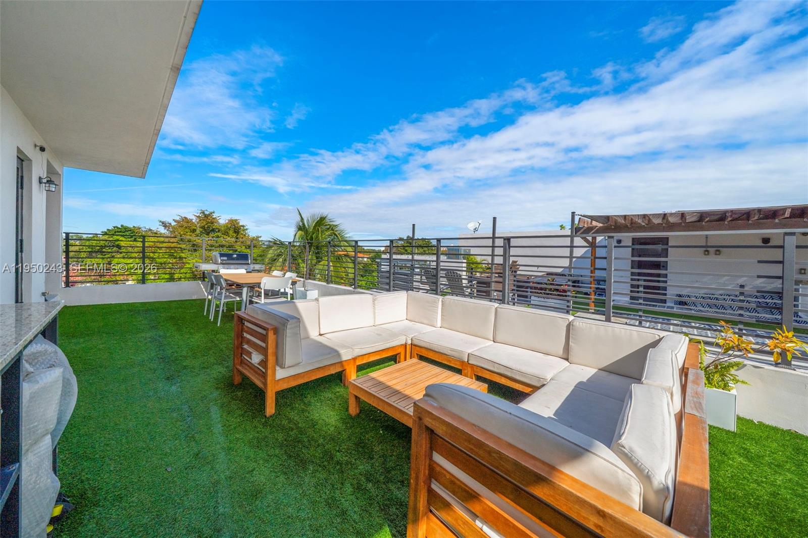 3061-3063 CONDO - Residential