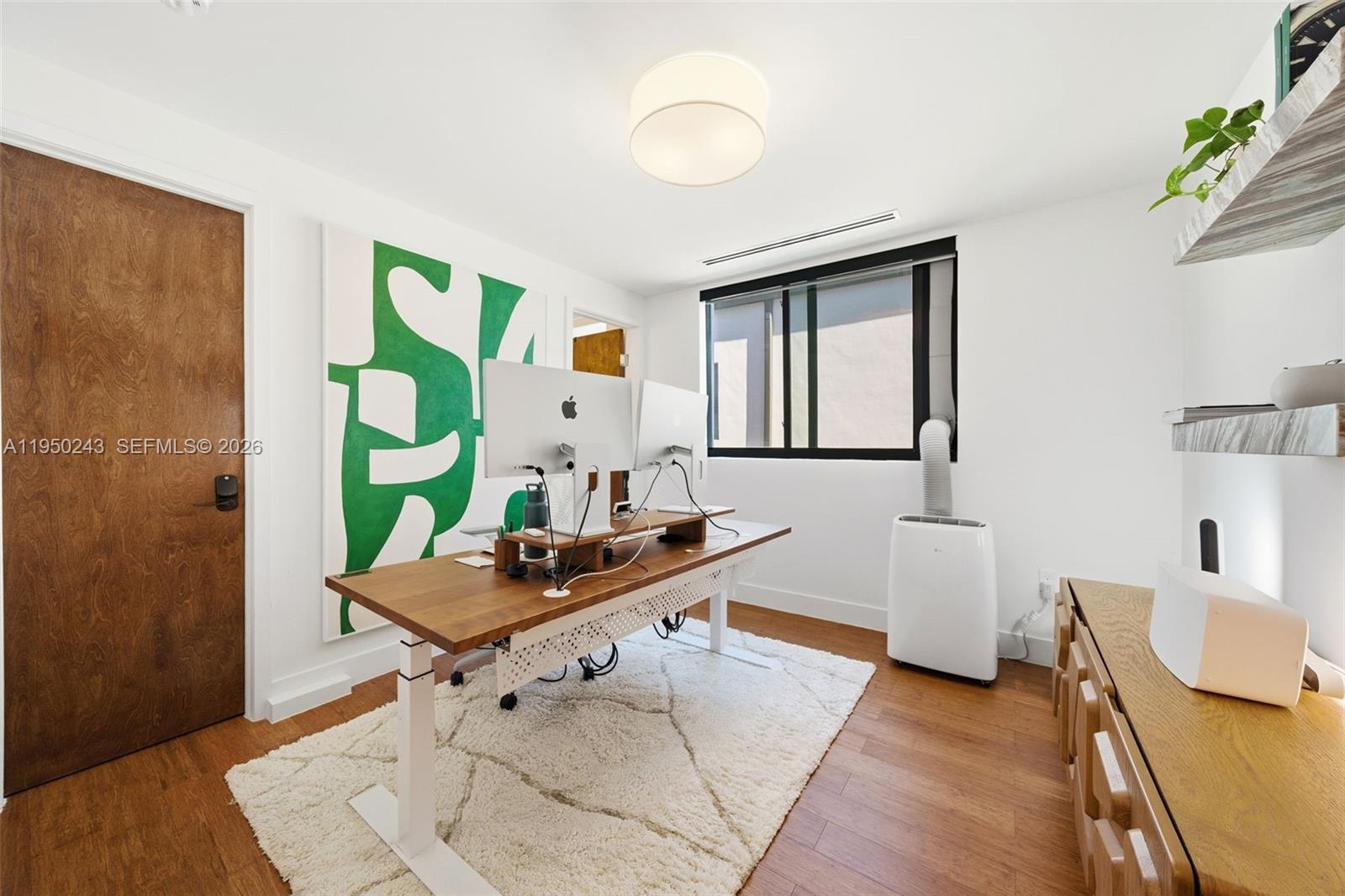 3061-3063 CONDO - Residential