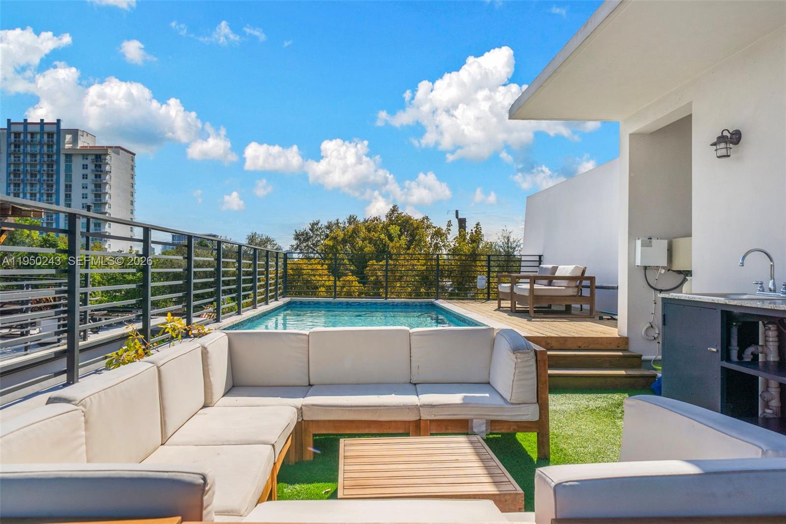 3061-3063 CONDO - Residential