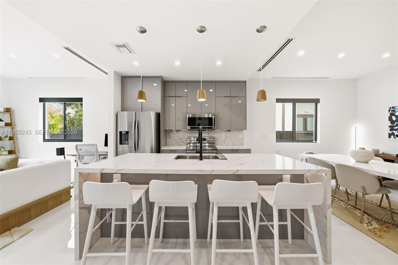 3061-3063 CONDO - Residential