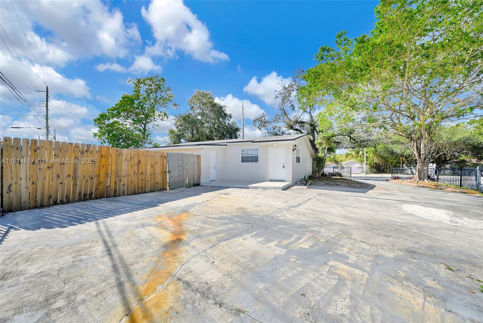 RIVERDALE ESTS SEC 1 - Residential