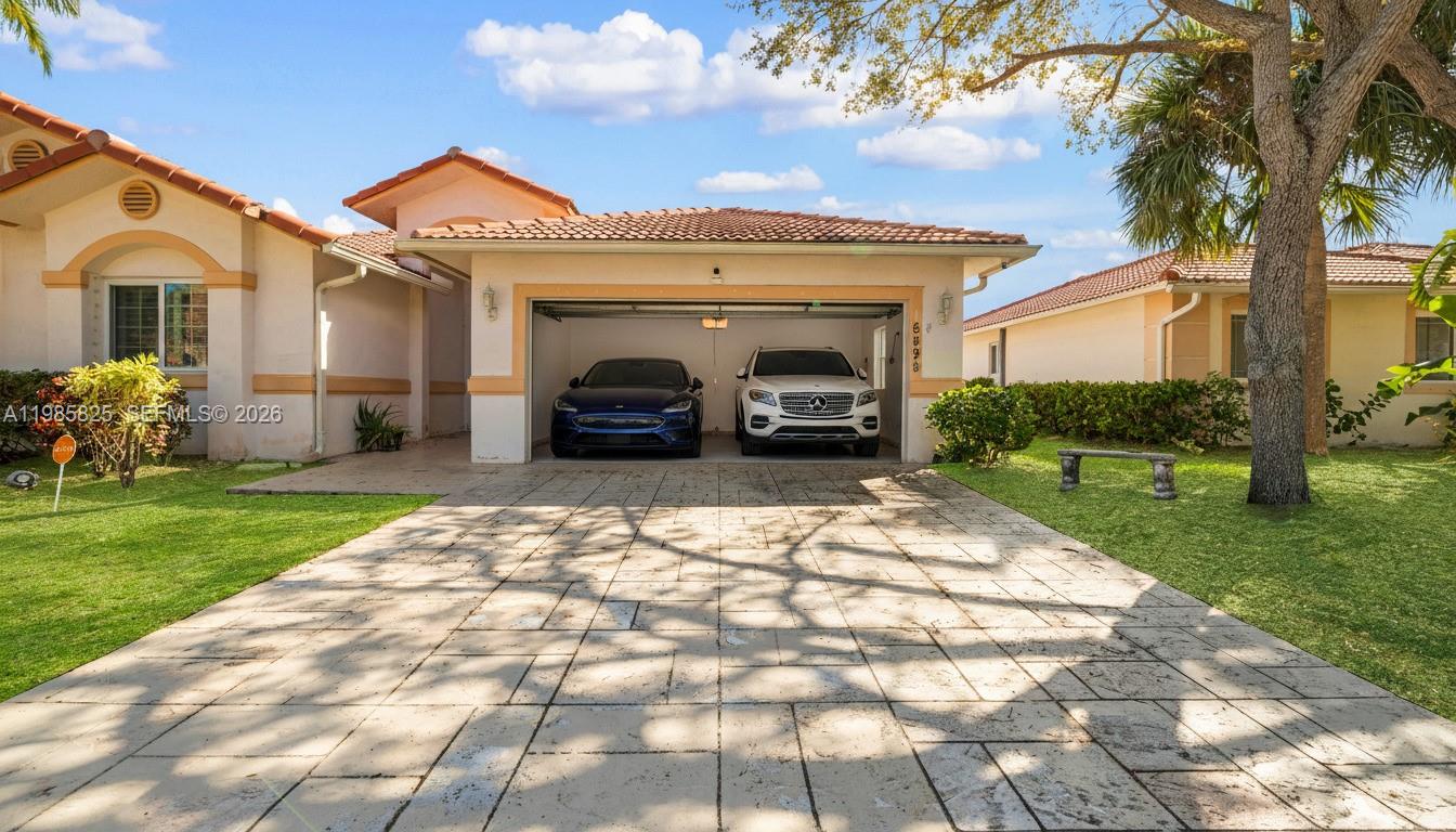 BONAVILLAS - Residential