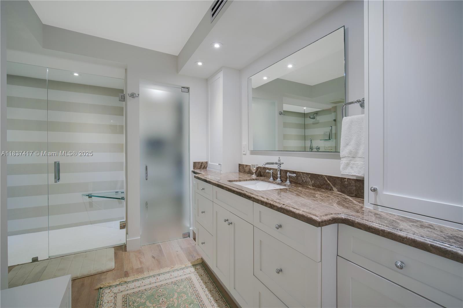 GABLES BATH CLUB APTS CON - Residential