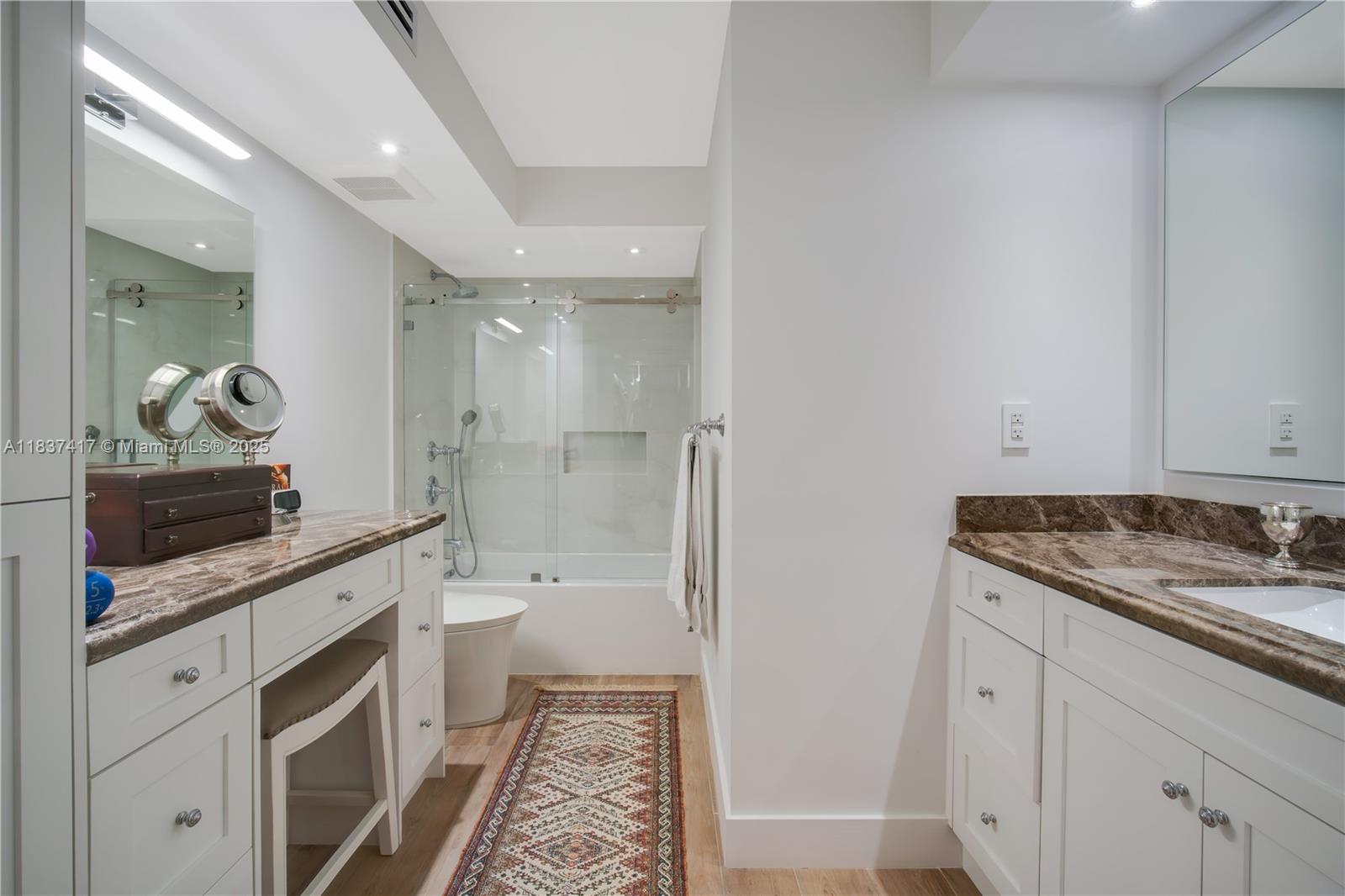 GABLES BATH CLUB APTS CON - Residential