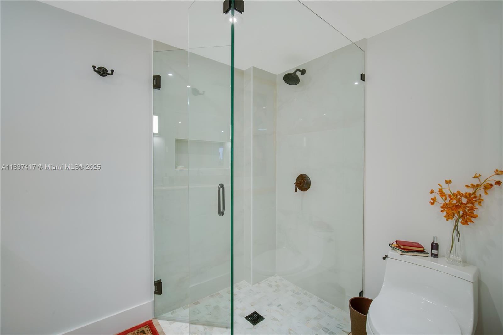 GABLES BATH CLUB APTS CON - Residential