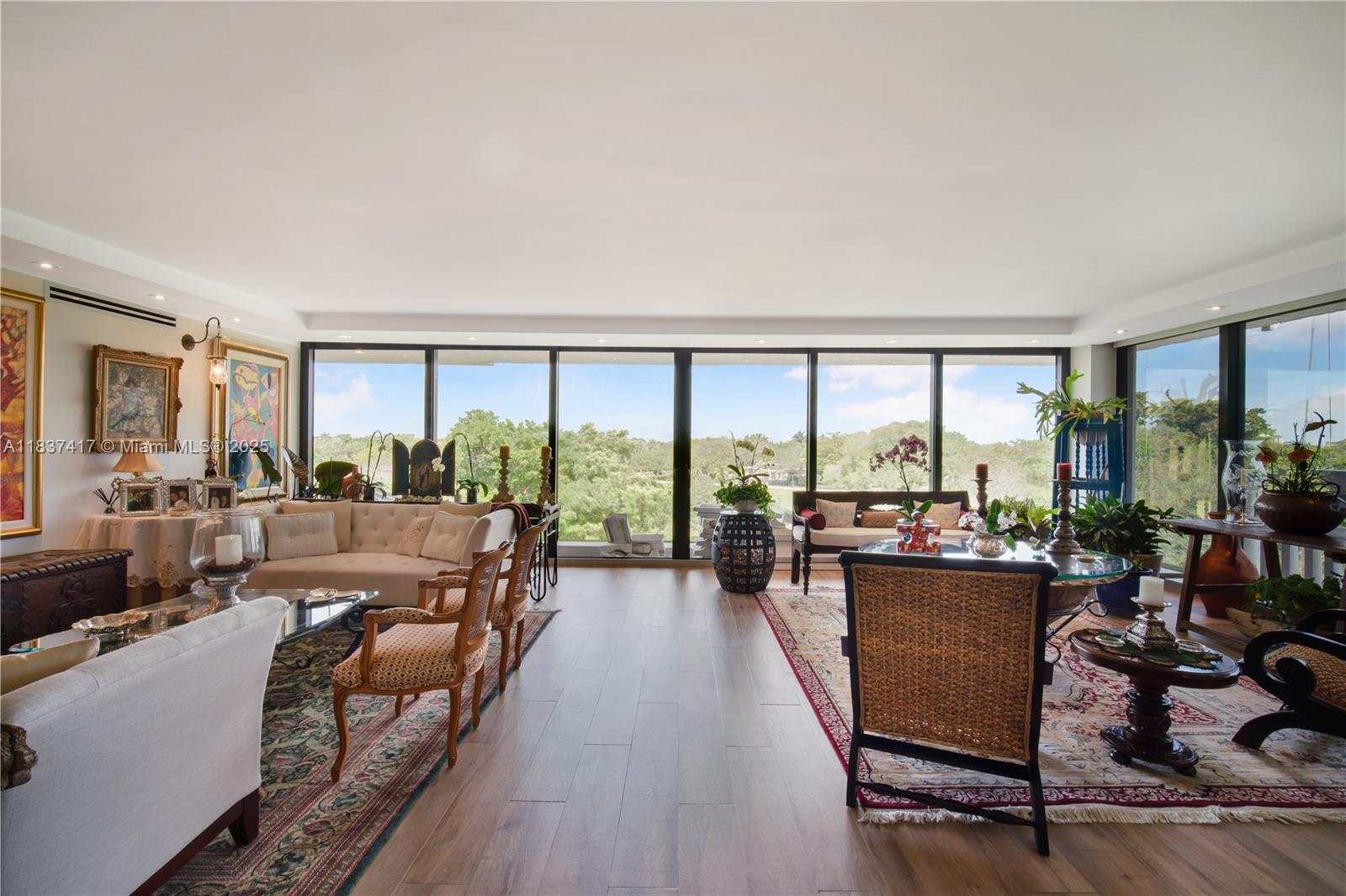 700 Coral Way 4