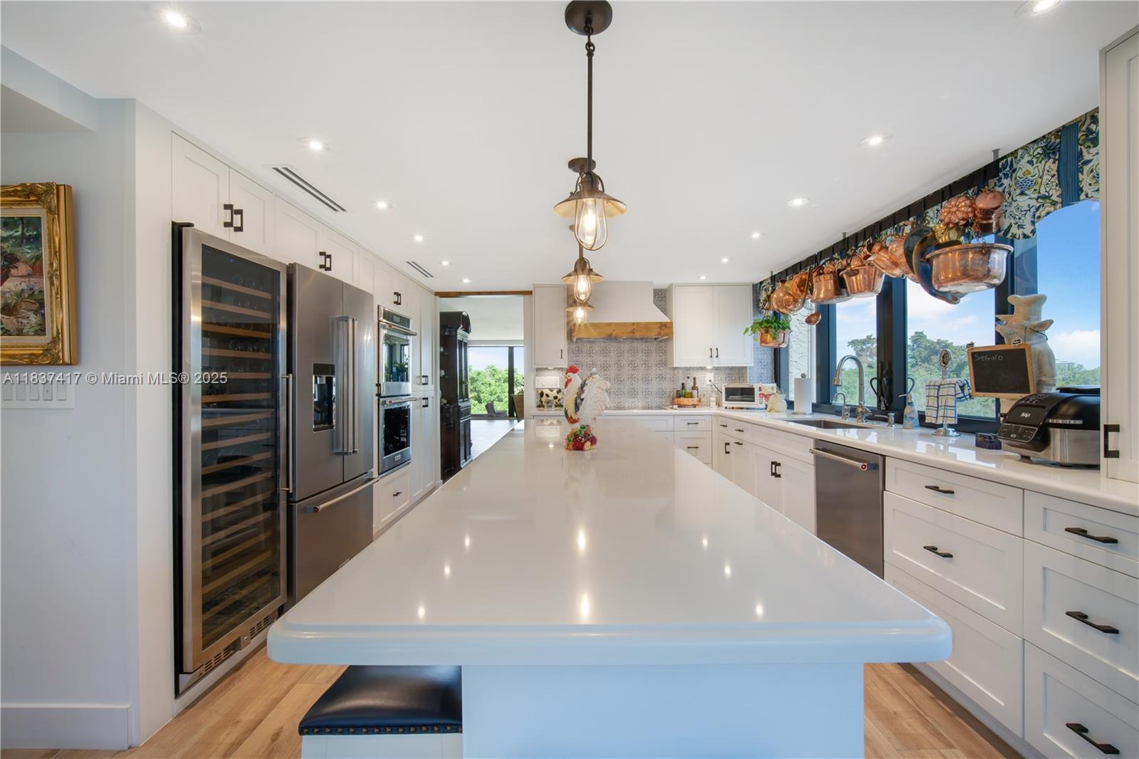 GABLES BATH CLUB APTS CON - Residential