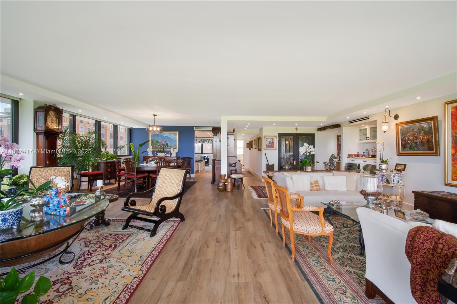 GABLES BATH CLUB APTS CON - Residential