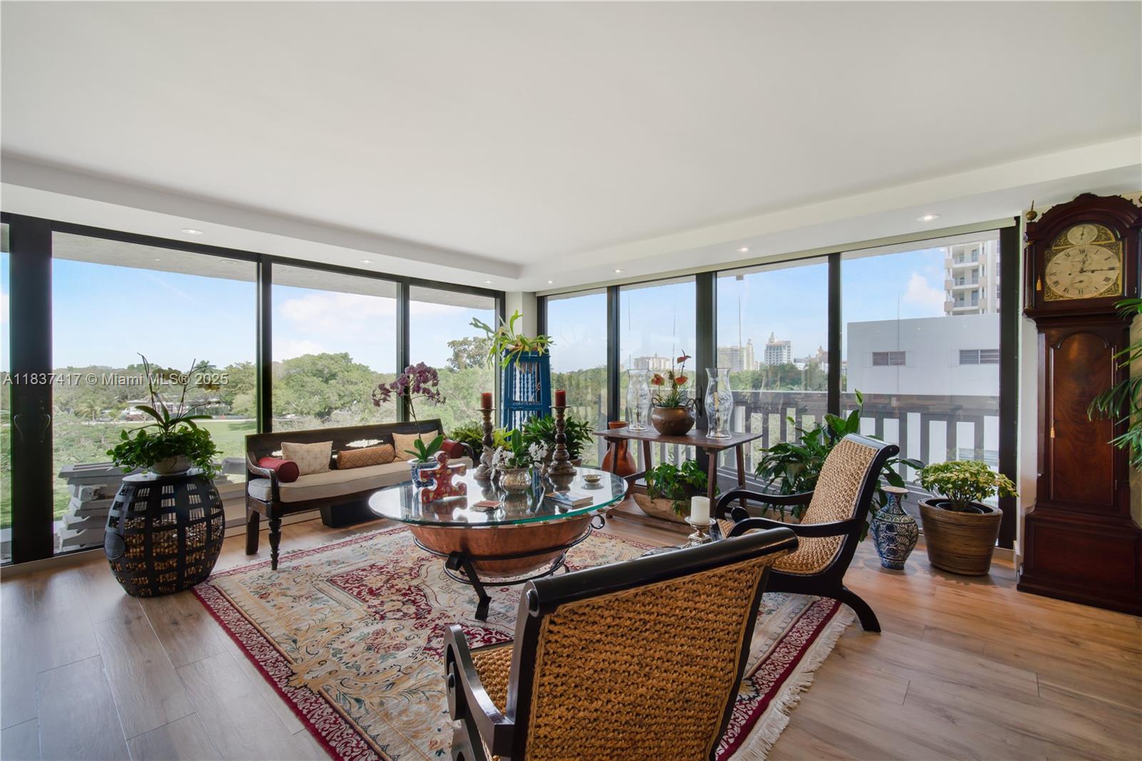 700 Coral Way 4