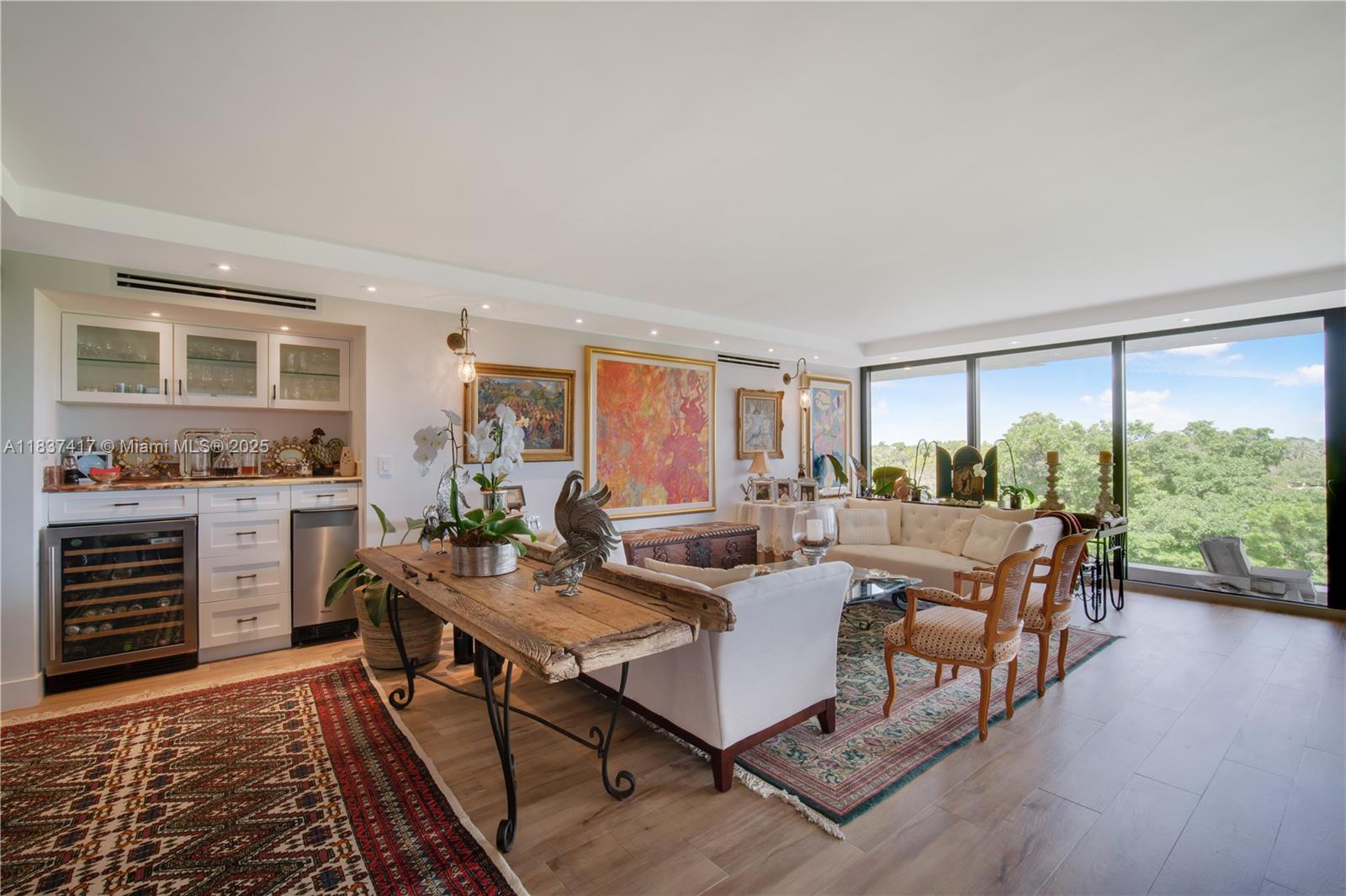 700 Coral Way 4