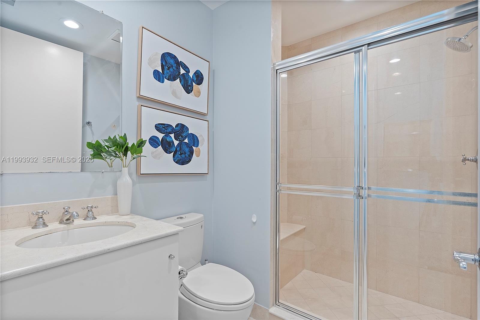 CONTINUUM ON SOUTH BEACH - Residential