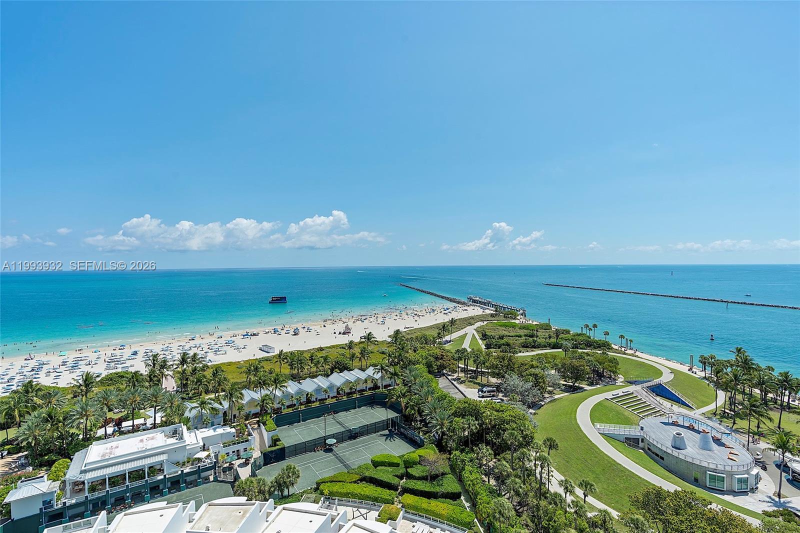 CONTINUUM ON SOUTH BEACH - Residential