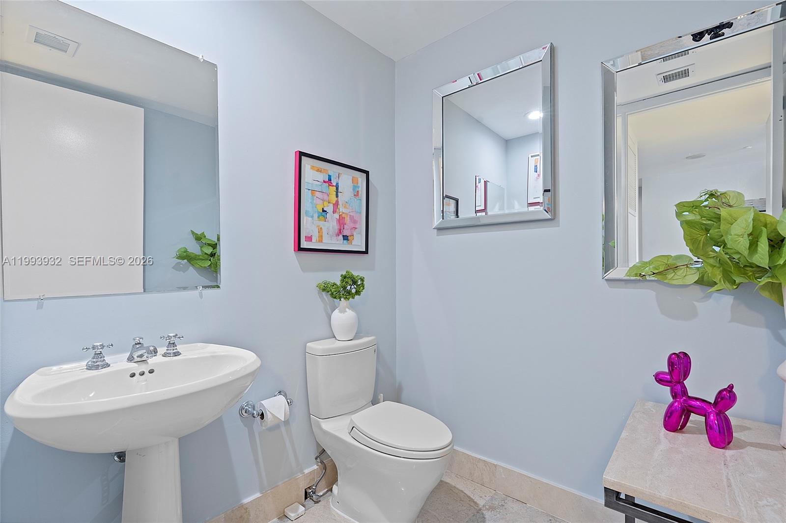 CONTINUUM ON SOUTH BEACH - Residential