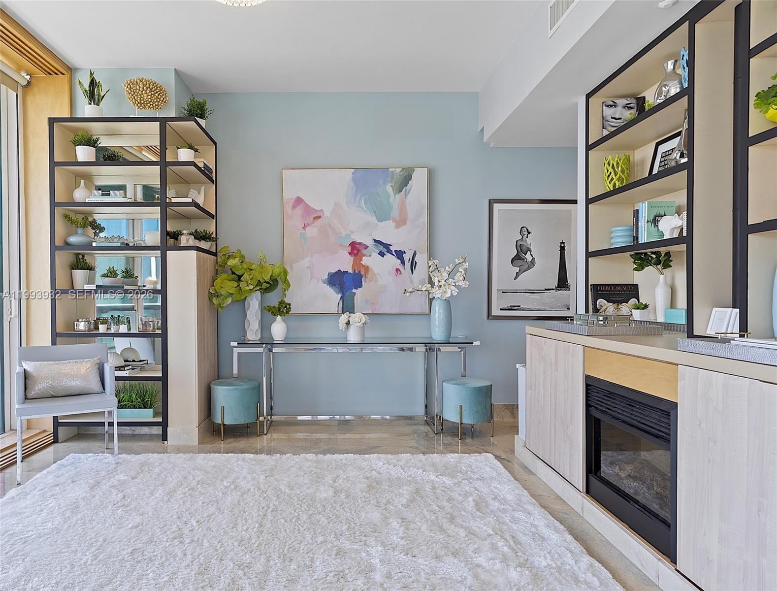 CONTINUUM ON SOUTH BEACH - Residential