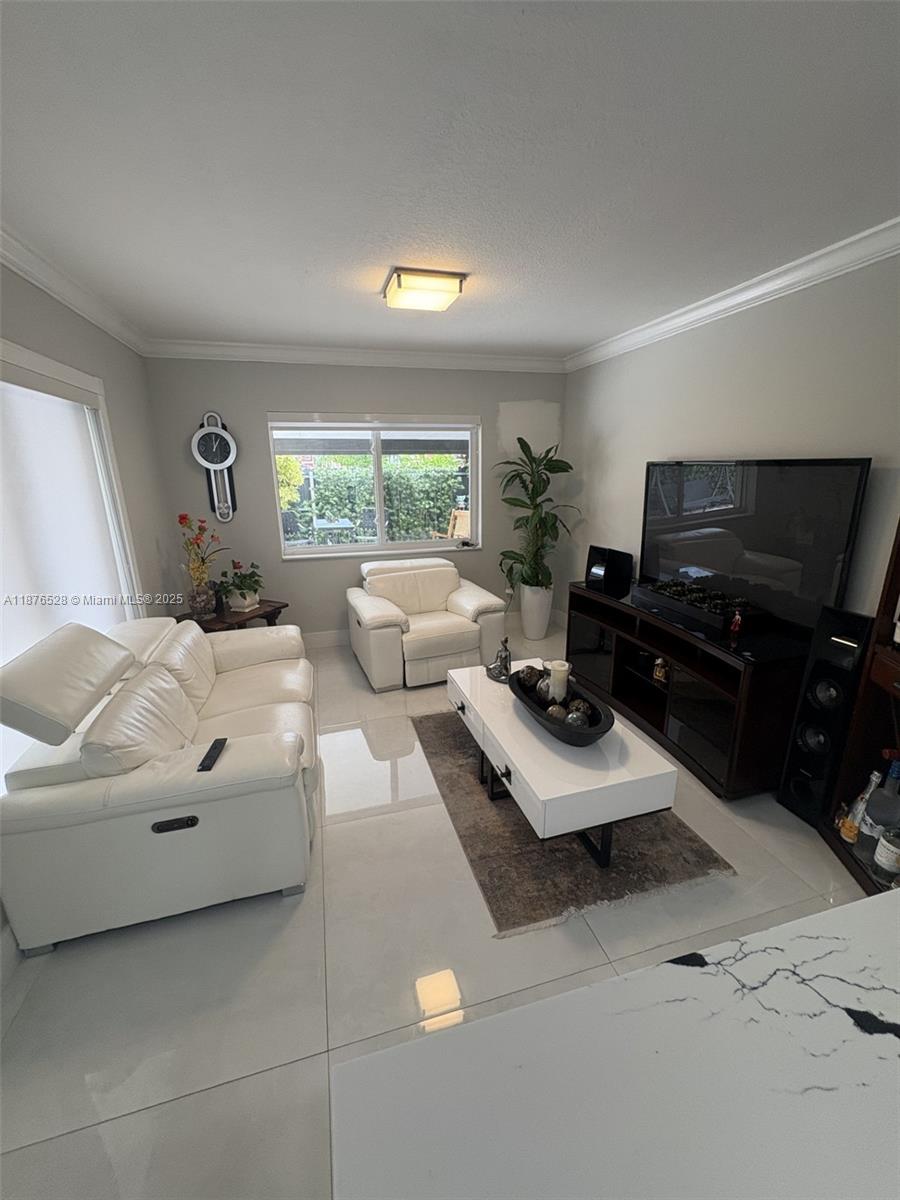 KAYLA S PLACE - Residential