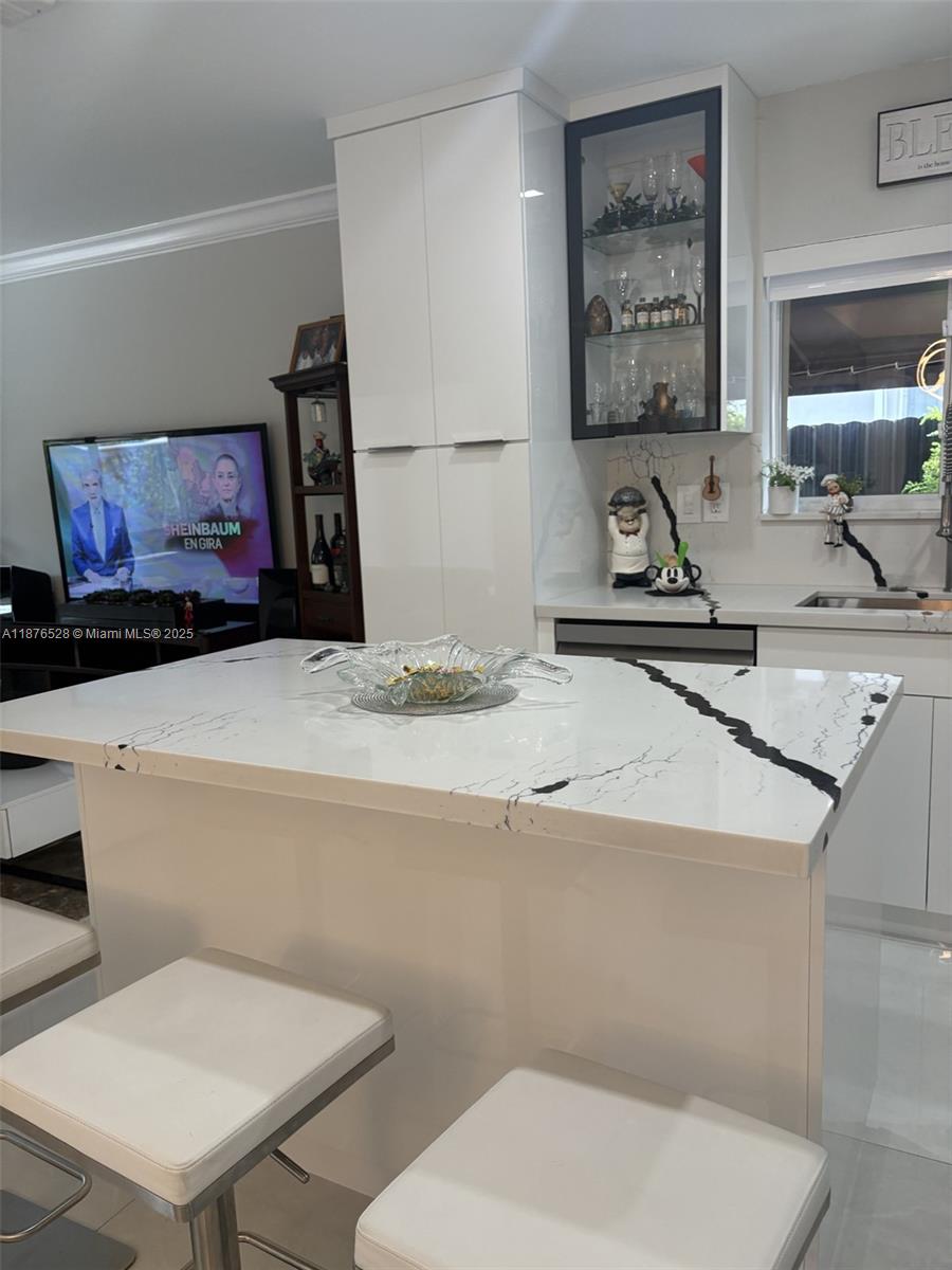 KAYLA S PLACE - Residential