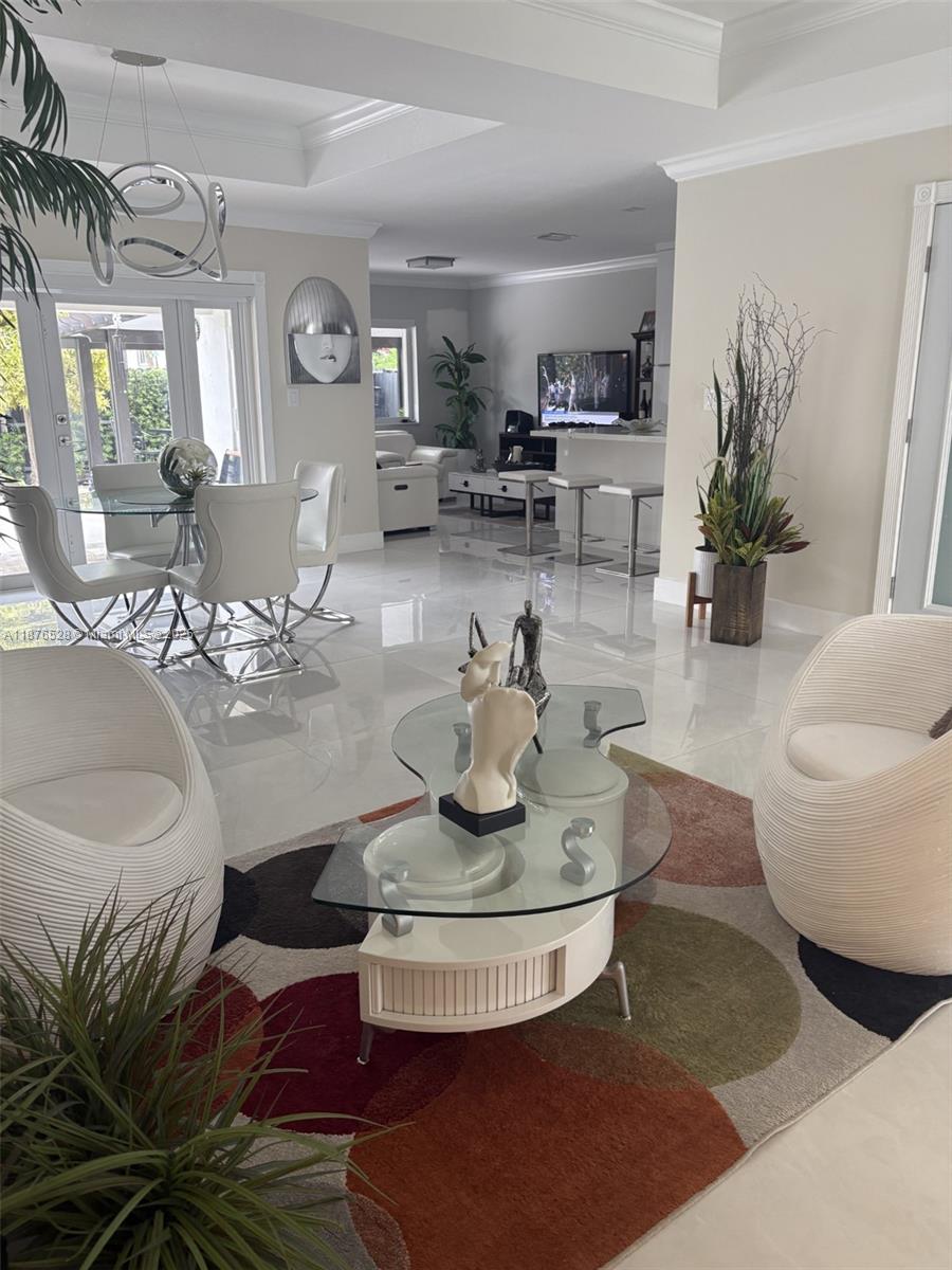 KAYLA S PLACE - Residential