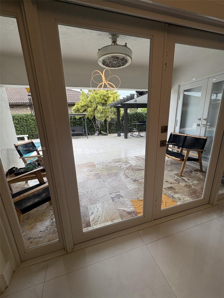 KAYLA S PLACE - Residential